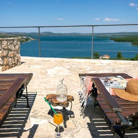 Holiday Home Parma ชิเบนิก ภายนอก รูปภาพ