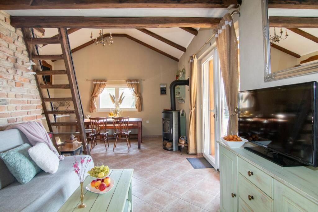 Holiday Home Parma ชิเบนิก ภายนอก รูปภาพ
