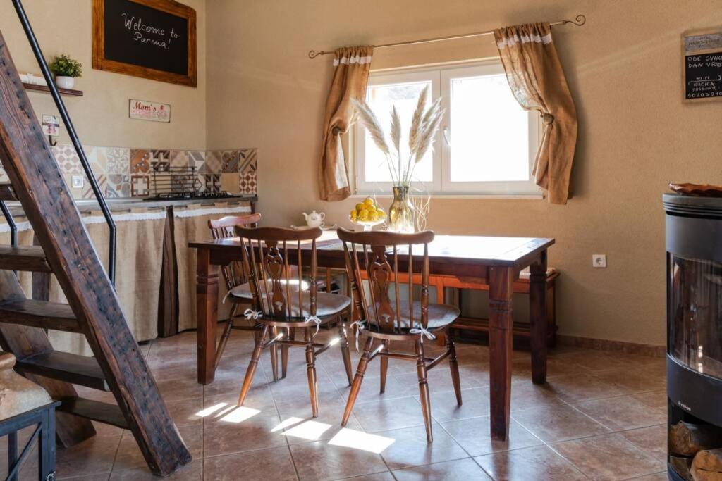 Holiday Home Parma ชิเบนิก ภายนอก รูปภาพ