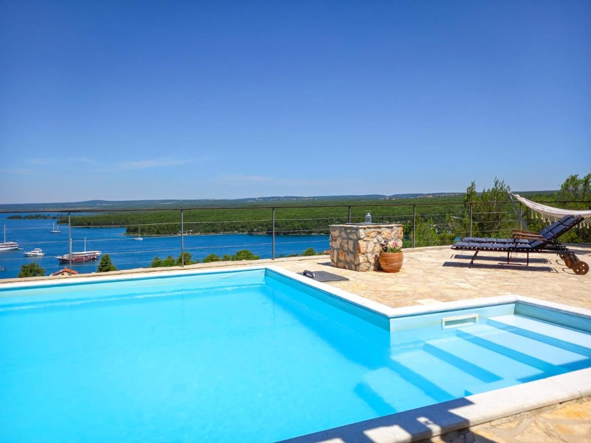 Holiday Home Parma ชิเบนิก ภายนอก รูปภาพ