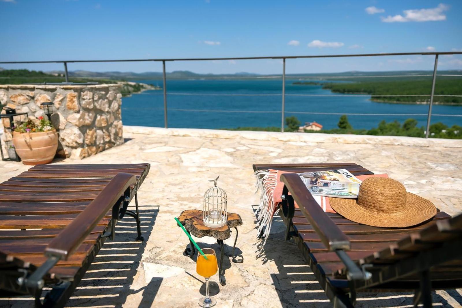 Holiday Home Parma ชิเบนิก ภายนอก รูปภาพ