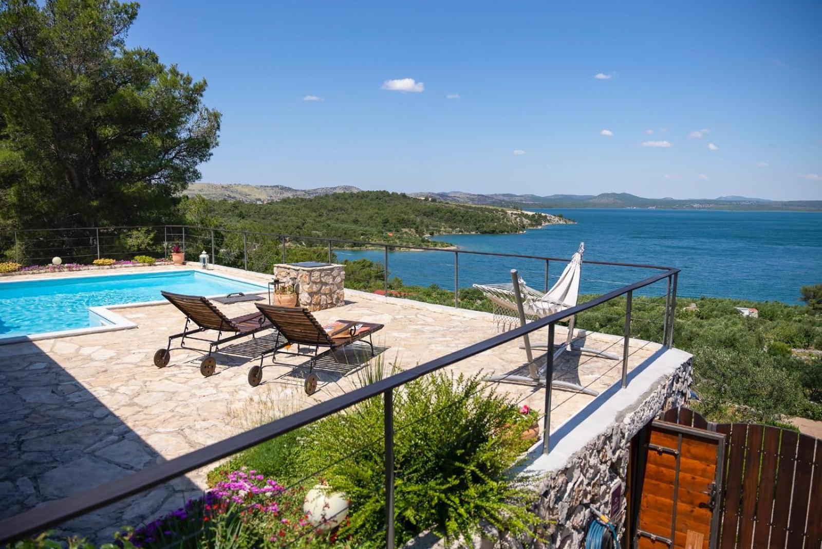 Holiday Home Parma ชิเบนิก ภายนอก รูปภาพ